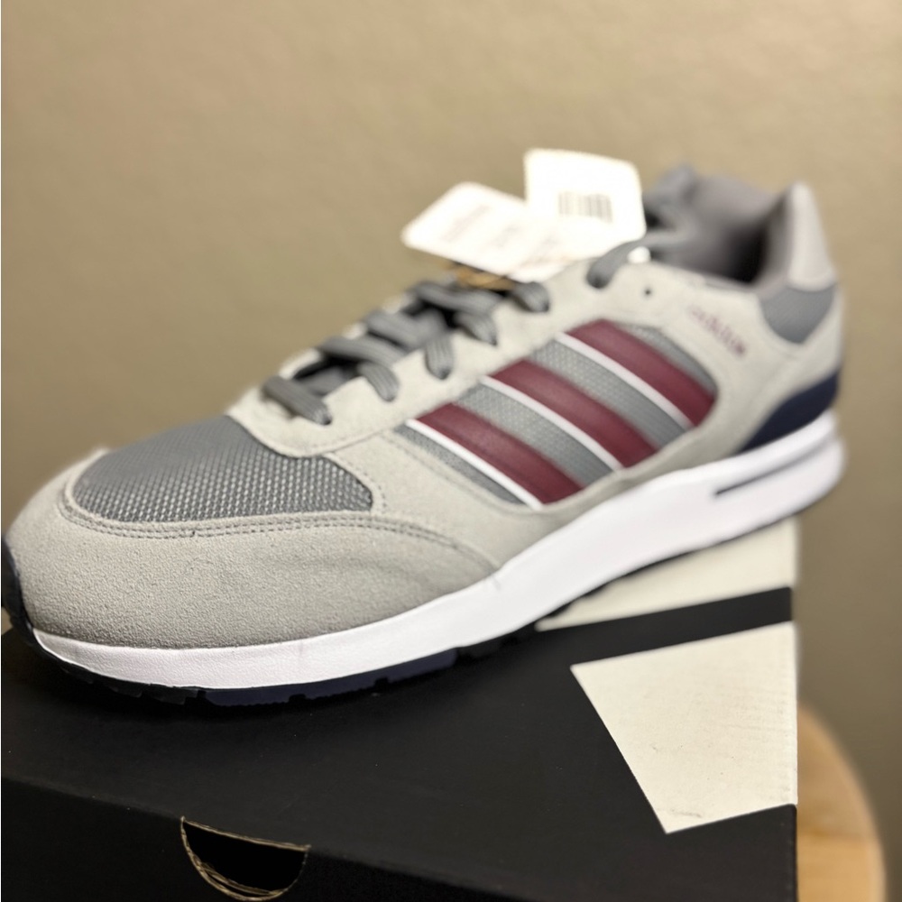 Brand New Adidas Run 80s Men’s 11.5